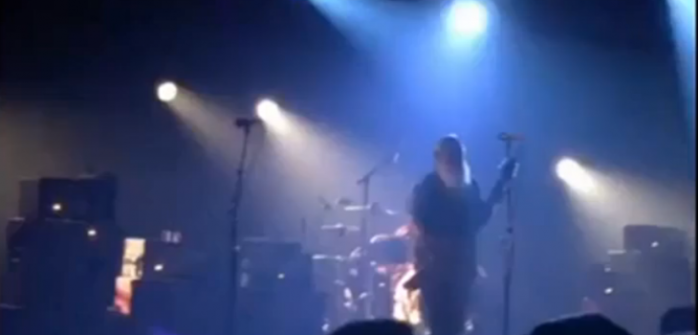 Impactante video registra el momento exacto del tiroteo en El Bataclán de París