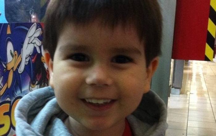 León fue conectado a corazón artificial con éxito: Ahora espera un donante