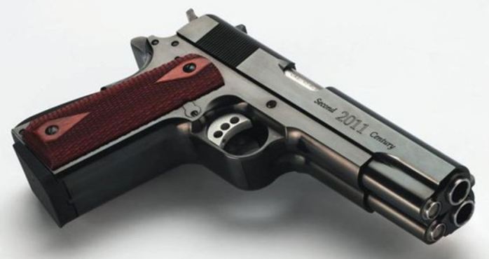 La medida tomada en Perú para acabar con la violencia: Cambian armas ilegales por tablets