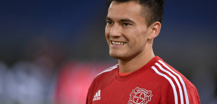 De visita en Chile: Charles Aránguiz se recupera de su lesión en el Club Deportivo Azul