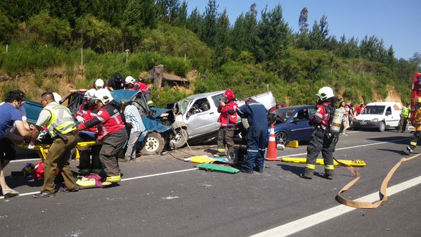 Cinco muertos deja accidente de tránsito en ruta que une Concepción con Cabrero