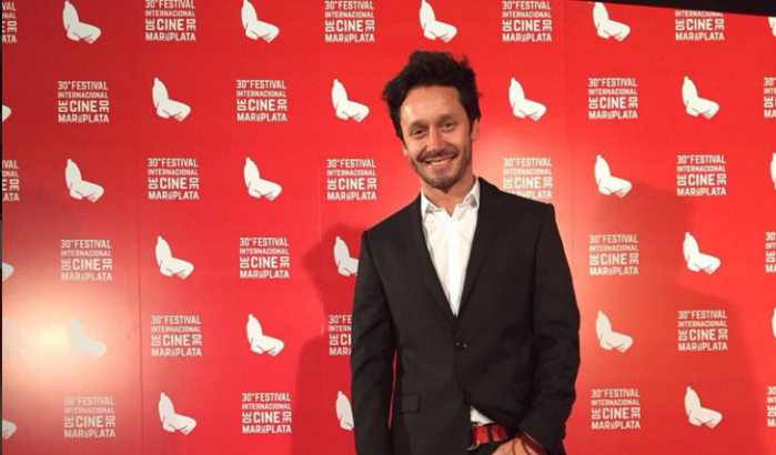 Fanática salvó a Benjamín Vicuña de incómoda pregunta de periodista argentino