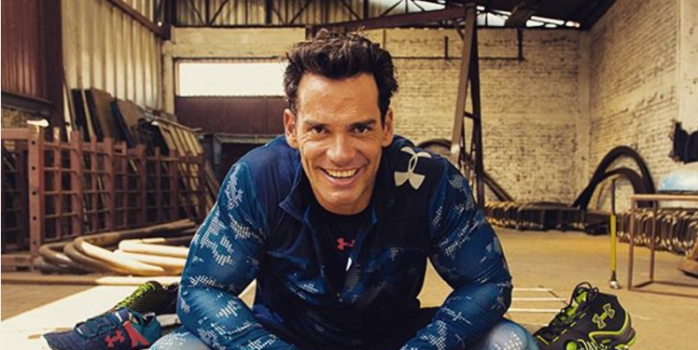 ¿Tongo? Revista mexicana asegura que Cristián de la Fuente contrató 'masajista' VIP