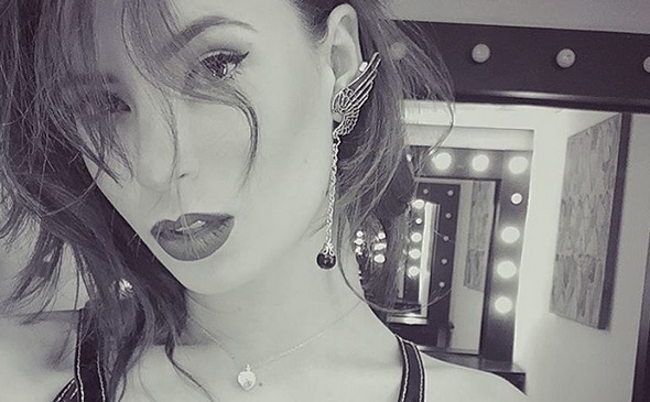 Julia Fernandes cumplió su sueño: aumentó sus senos en 