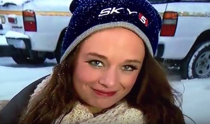 El incómodo percance que sufrió en vivo periodista por culpa del frío