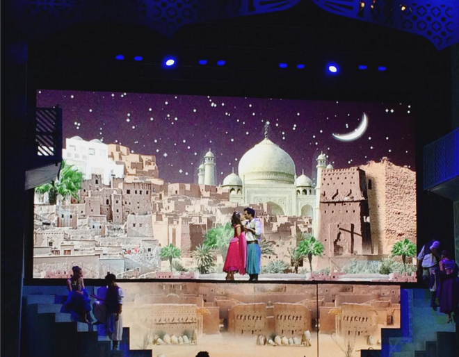 Denise Rosenthal y actores de Papá a la deriva debutaron en Aladino: así se veían