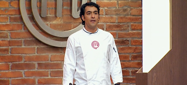 Chris Carpentier comparte divertida foto del 'look' que tendrá en final de Masterchef