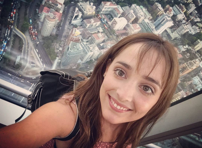 Seguidores de Fran Walker sorprendidos con el gran parecido de la actriz con su hermana