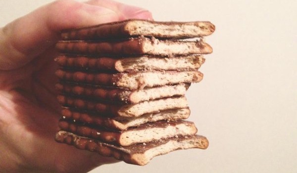 Máxima felicidad: Fruna estrena 'balde' con 1,3 kilos de tabletones