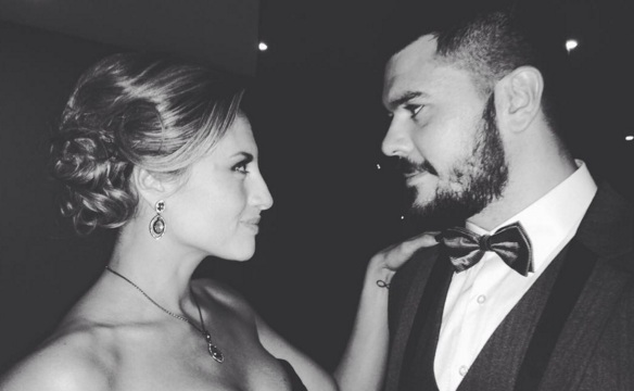 Karen Bejarano conmueve con saludo a su esposo por 12 años de 