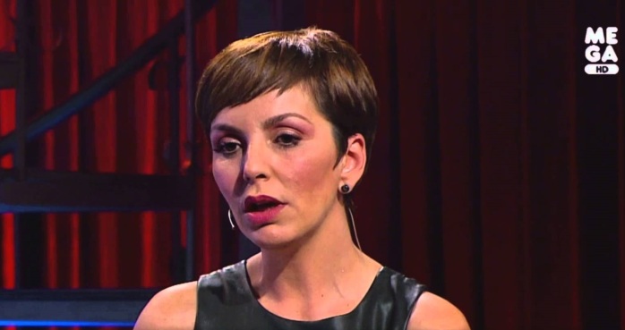 ¡Maldita moda! Critican a Fran García Huidobro por extraño vestido plástico