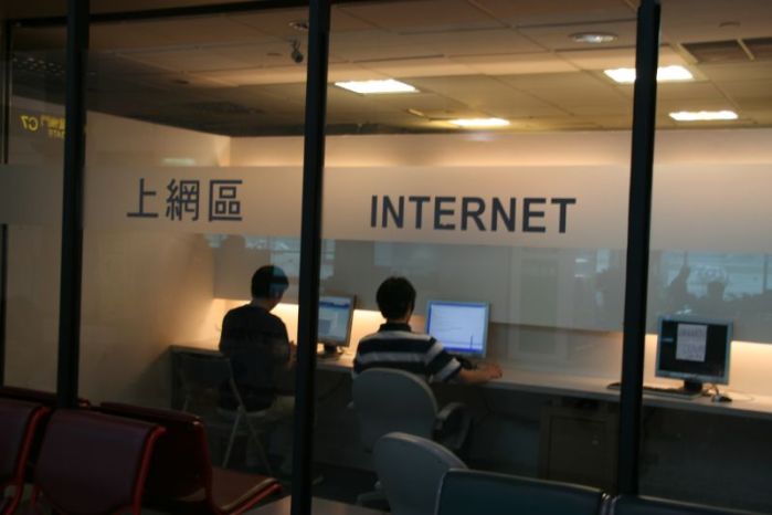 Hombre falleció tras jugar más de 24 horas continuas en un cibercafé