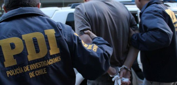 Detienen por violación a sujeto tras ser sorprendido con menor extraviada en Alto Hospicio