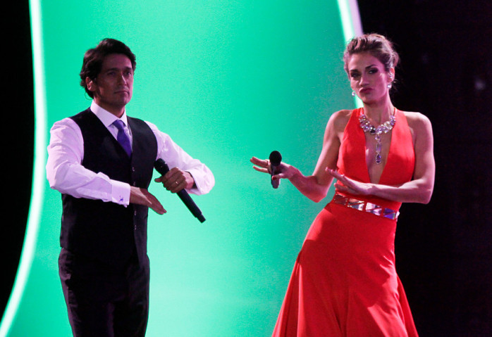 El divertido baile de Rafa y Carola en la previa de la obertura del festival