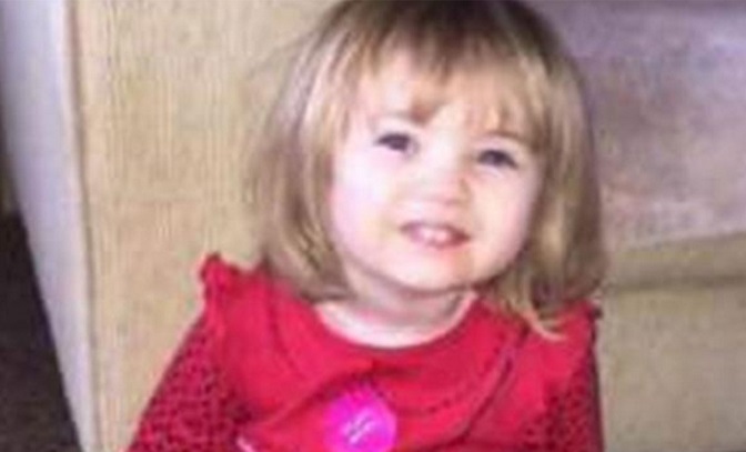 Madre compartió cruda foto de su hija que murió por meningitis junto a sentido mensaje