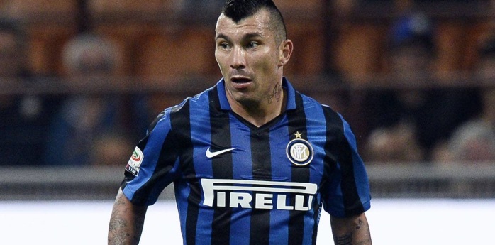 Gary Medel sufrió lesión en derrota de Inter ante el líder Juventus