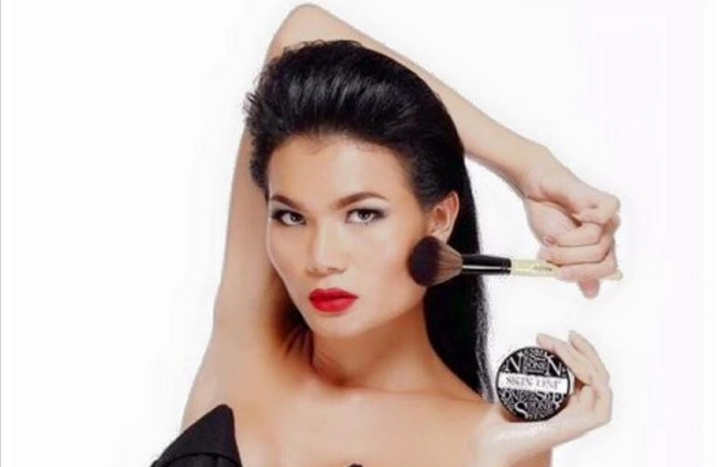 La increíble historia del monje budista que se transformó en una supermodelo