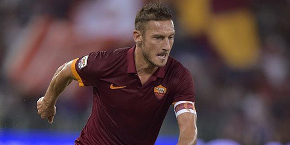 Francesco Totti llegó a las lágrimas con conmovedora ovación en el Olímpico de Roma