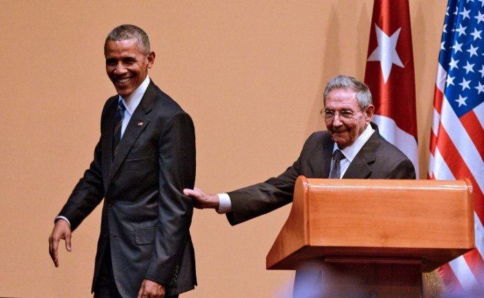 Obama y Castro celebran 