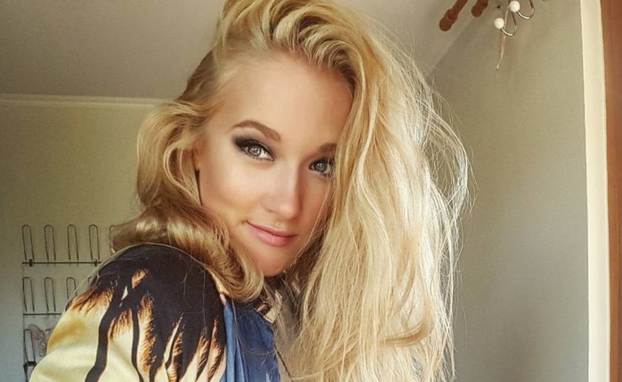 Vesta Lugg se muestra con nuevo color de pelo para sesión de revista Cosas