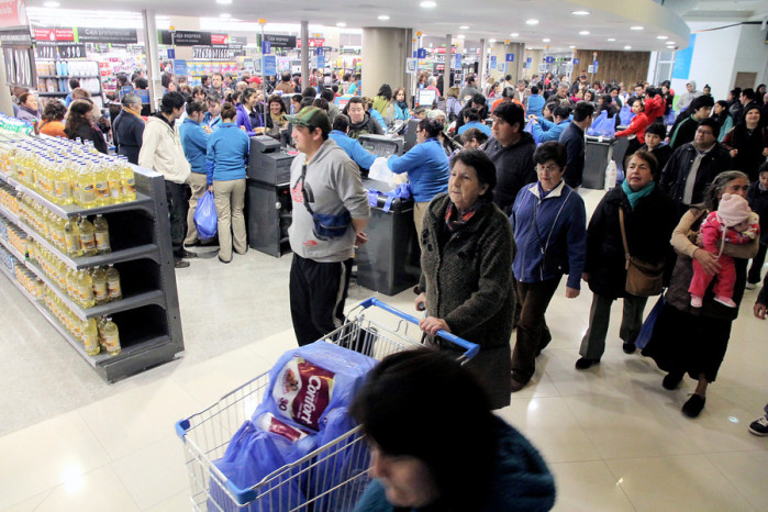 Malls y supermercados tendrán horario especial en Semana Santa