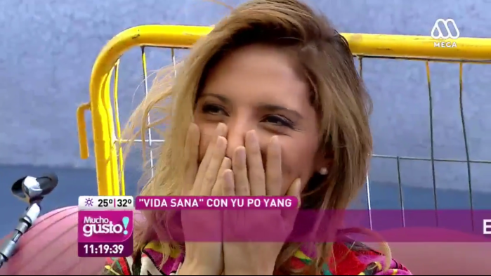 El bochorno de su vida: Francisca Reyes se quedó dormida en Mucho Gusto