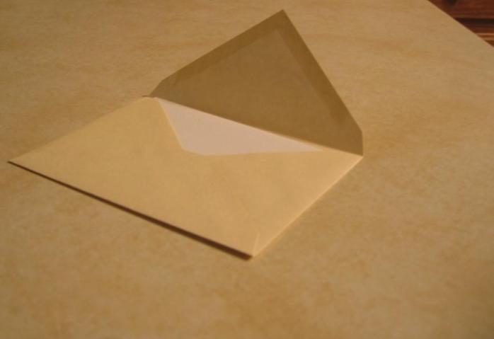 Un desconocido le dejó una nota en su chimenea: 15 años después lo encontró en Twitter