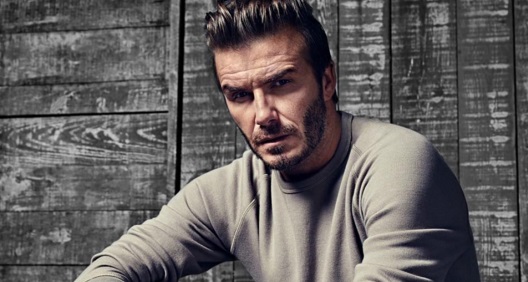 David Beckham enternece Instagram con foto cosiendo un vestido de muñeca para su hija