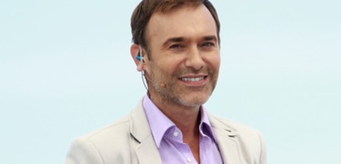 Jordi Castell comparte foto con sensual pose en Instagram: se llenó de halagos