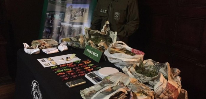 Incautan gomitas Frugelé impregnadas con cocaína a profesor de Olmué