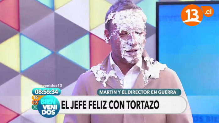 Martín Cárcamo recibe feroz tortazo en 