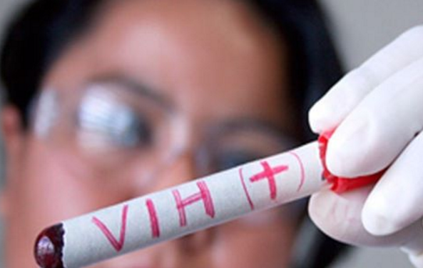 Falla en Minsal expuso datos de miles de pacientes: Entre ellos personas con VIH y abortos