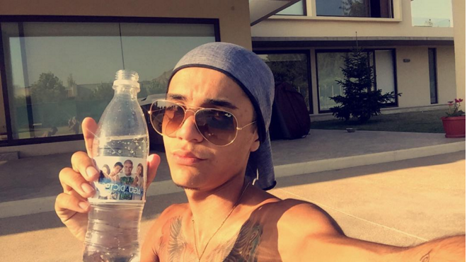 Enamorado: Leo Méndez comparte nuevamente una romántica imagen junto a su pololo