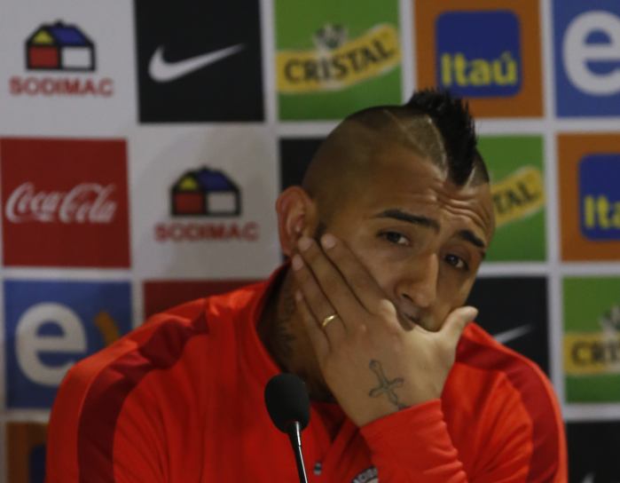 Padre de Arturo Vidal fue detenido por causas pendientes en Santiago