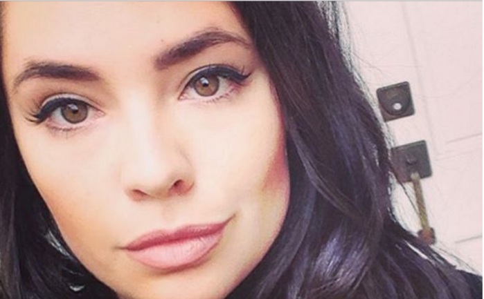 Diseñadora chilena pasó de limpiar vidrios a arrasar con desfile en Canadá