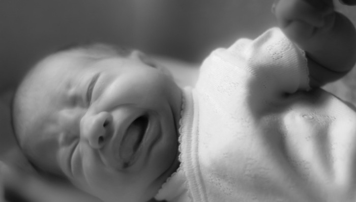 Las consecuencias físicas que tendrá tu bebé si no le prestas atención cuando llora