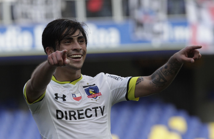 Colo Colo derrotó a U. de Concepción y sigue en carrera por el título