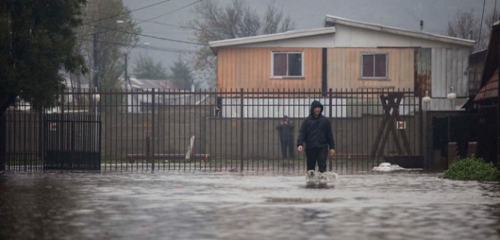 Un desaparecido y 58 damnificados deja sistema frontal en zona centro y sur del país