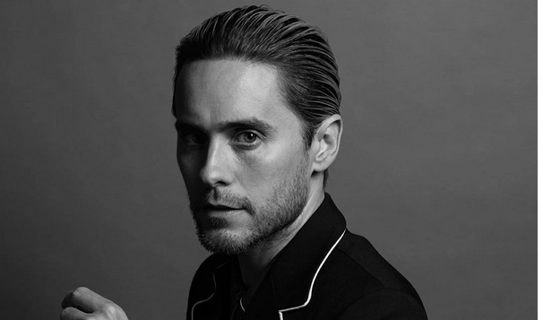 Captan a Jared Leto demasiado amoroso con una cantante del Festival de Coachella
