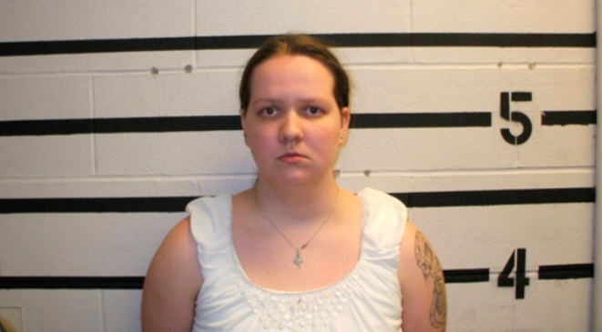 Ataque brutal: Madrastra mata a niño de 4 años con agua hirviendo en EEUU