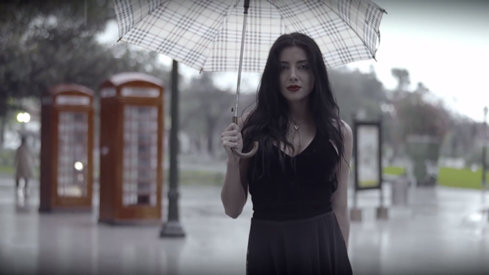 Pocos lo sabían: Flavia Medina tuvo sexy participación en video clip de banda argentina