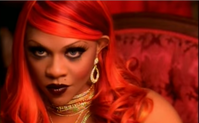 Irreconocible: El radical cambio en el rostro de la rapera estadounidense Lil Kim