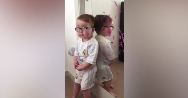La adorable respuesta de este niño a su travesura se ha vuelto viral