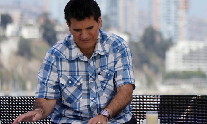 El duro momento familiar que enfrenta Vasco Moulian: Su hija recién nacida está grave