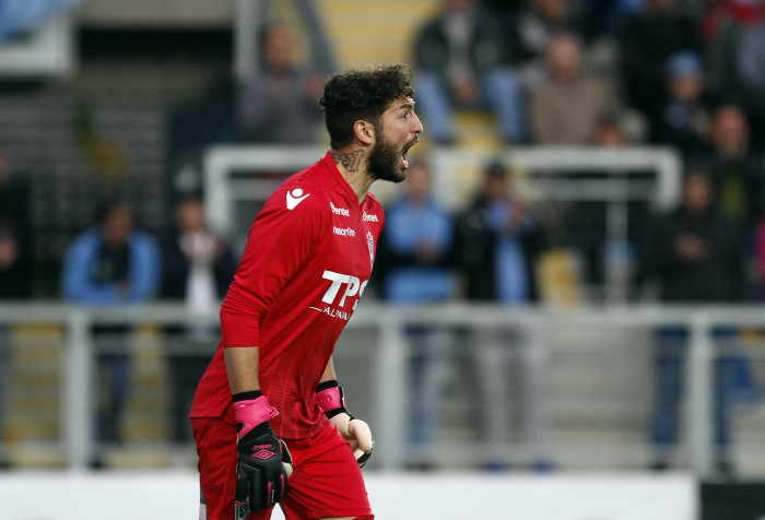 Destacado arquero nacional se encuentra detenido tras confuso incidente