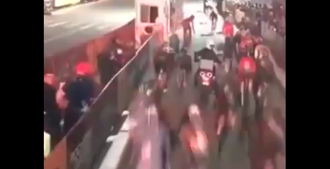 Moto encargada de seguridad que genera impactante colisión se convierte en viral