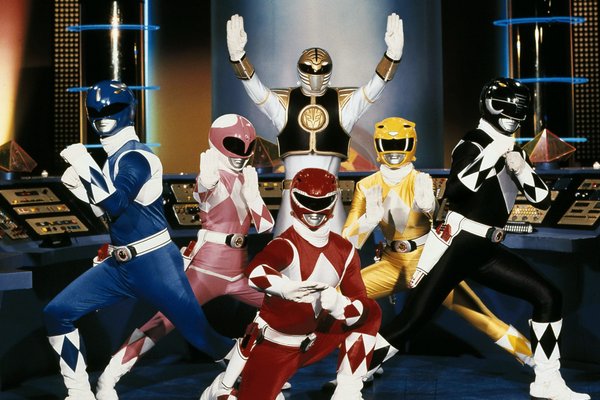 Nueva imagen de los Power Rangers es igual a la de conocido super héroe según tuiteros