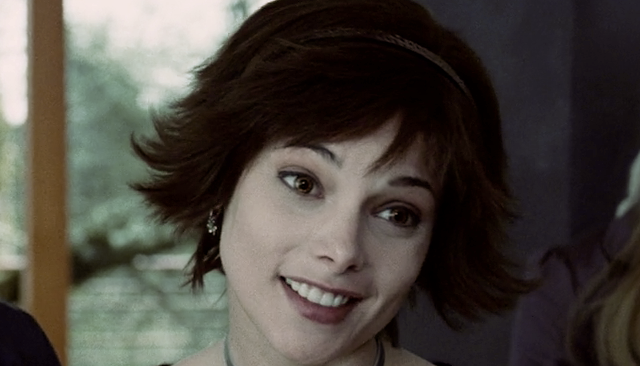 ¿La reconoces? Así luce la actriz que interpretó a 'Alice Cullen' en la saga 'Crepúsculo'