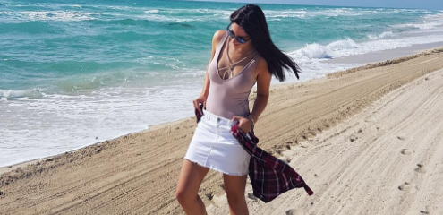 Kel Calderón mostró de más en Instagram con osado vestuario: se llenó de halagos