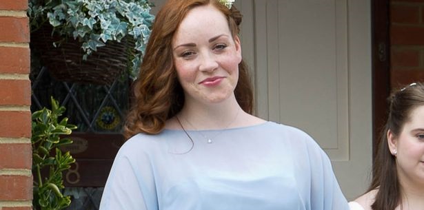 Joven inglesa bajó cerca de 40 kilos tras avergonzarse de sus fotos de Facebook